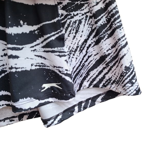 Slazenger Flounce Skort in Ink Blot Black, Geometric Print, Size XXL - Picture 3 of 10